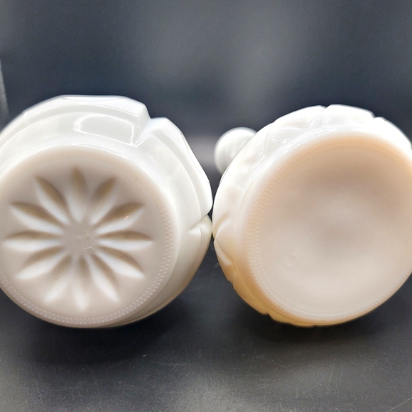 Vintage Small Milk Glass Bud Vases Set Of 2 - Picture 7 of 9